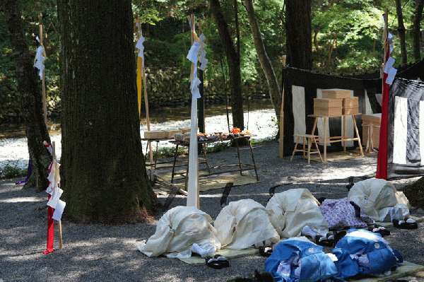 九月十七日の内宮での祭儀㊤、十九日の外宮での祭儀㊦